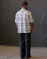 Wheat embroidered white Cuban collar shirt – view 3