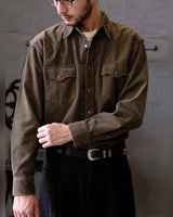 Corduroy Western Shirt in olive – worn by model