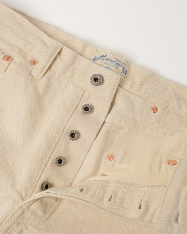 Ecru Slub Selvedge Straight Jeans in ecru – close-up of button fly