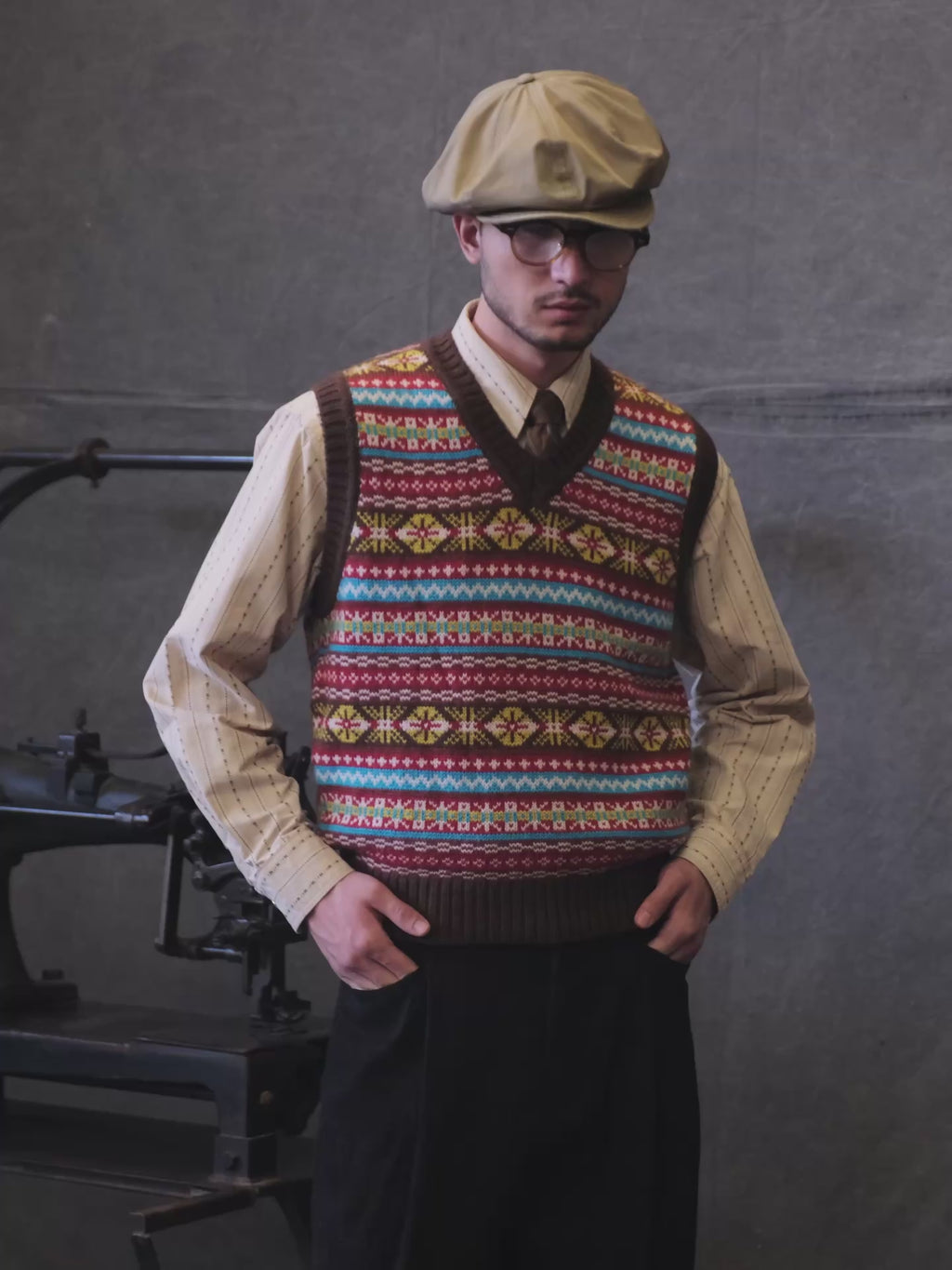 Fair Isle Wool Vest in brown – video