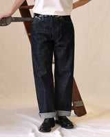 Blue-line Selvedge Straight Jeans in raw indigo – front on model