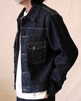 Blue-line Selvedge Type II Denim Jacket in raw indigo – side on model