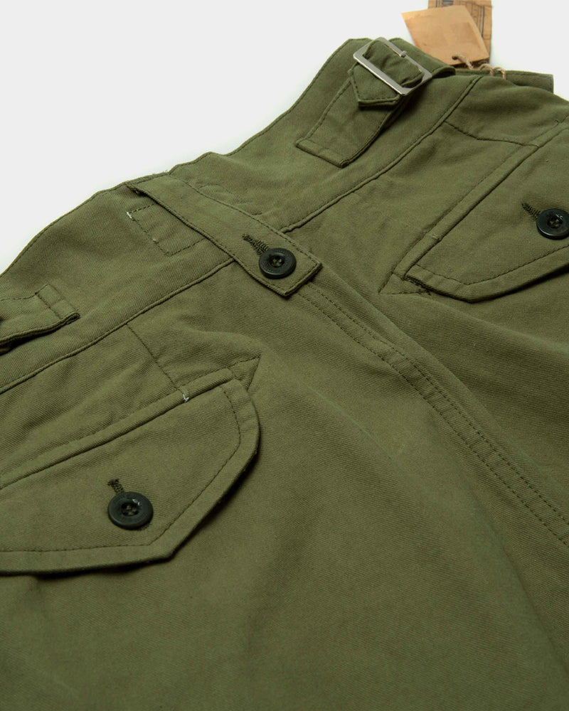 LabourUnion-handmade-clothing-american-retro-vintage-style-menswear-Australian-Army-Buckle-Gurkha-Shorts-green-back-1patch-pockets